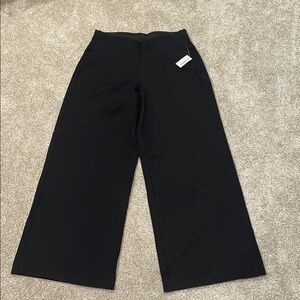 Old Navy Black Wide Leg Cropped Pants